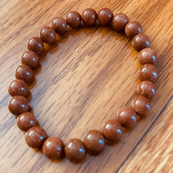 SET OF FOUR GEMSTONE STRETCH BRACELETS ✨ AMETHYST, LABRADORITE, ONYX & GOLDSTONE - Picture 3 of 5
